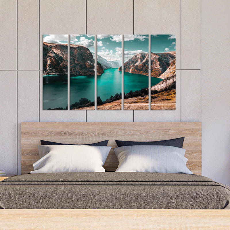 Moraine Lake Mountain View Canvas Wall Painting - With 5 Panel