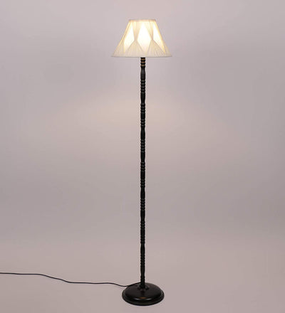 Off White Curtain Pleated Designer Iron Floor Lamp (Off-White)