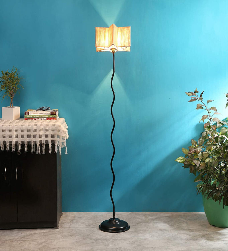 Bamboo Star Zig Zag Iron Floor Standing Lamp (Natural)