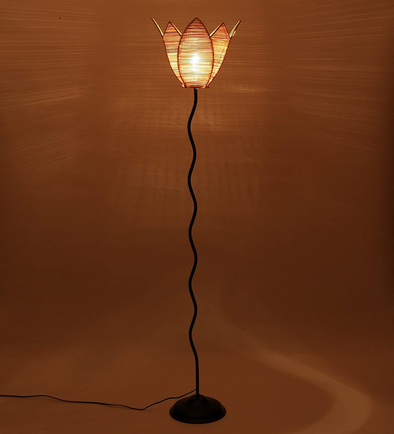 Lotus Bamboo Designer Zig Zag Iron Floor Lamps (Bamboo)