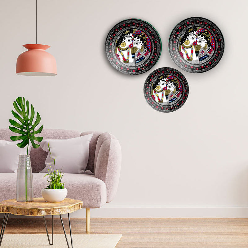 Krishn Radha Madhubani Wall Plates Painting Set of Three